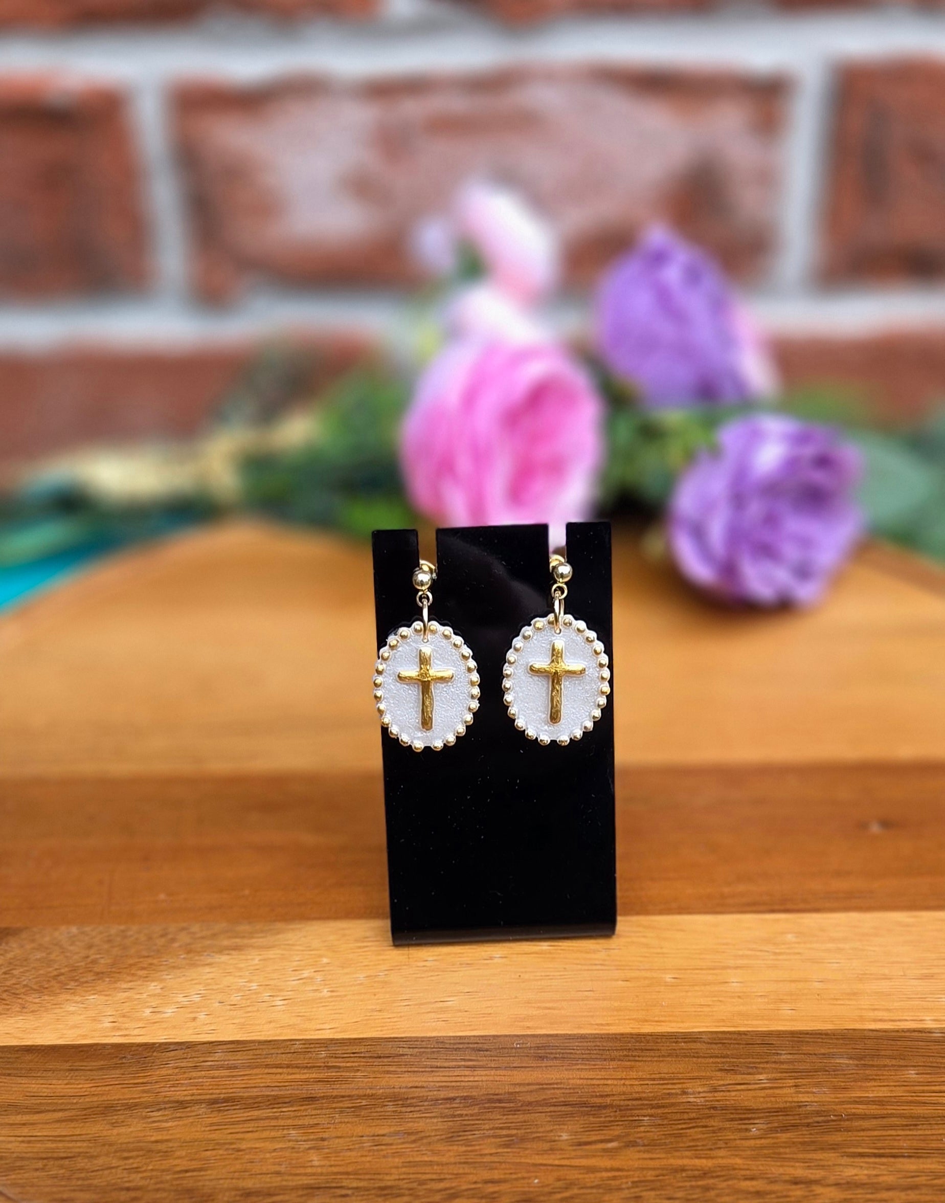 Cross - Beaded Oval