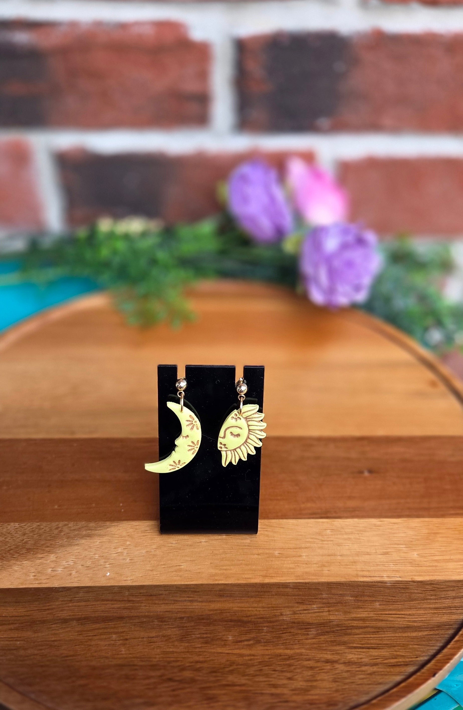 Sun & Moon